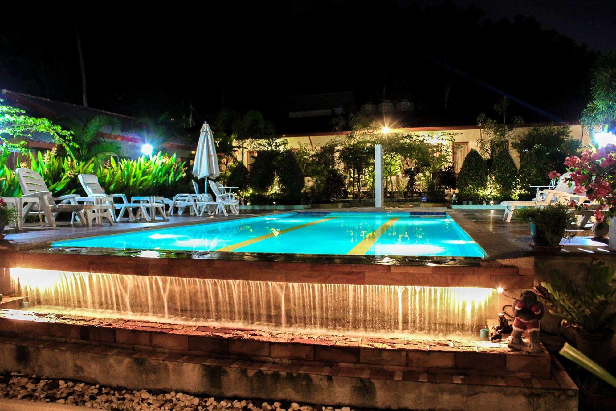 Phuket Muay Thai House Csalong Kültér fotó